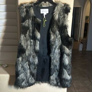 Chic Black and Gray Faux Fur Vest